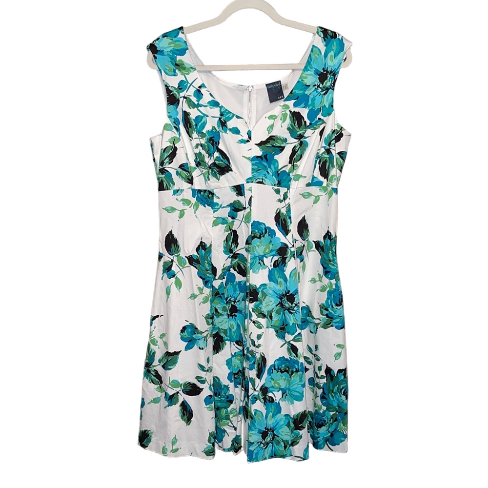 Gabby Skye Blue Floral Mini Dress